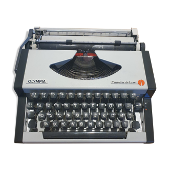 Luxury olympus traveller typewriter