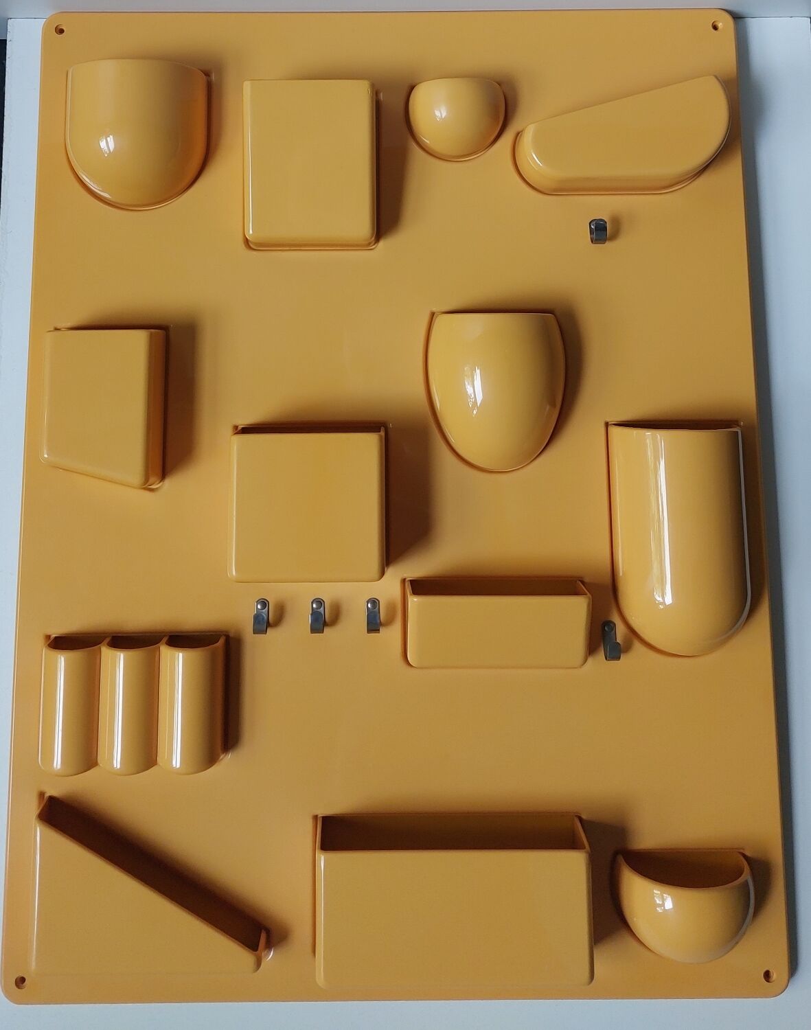 Uten Silo by Dorothee Becker Maurer