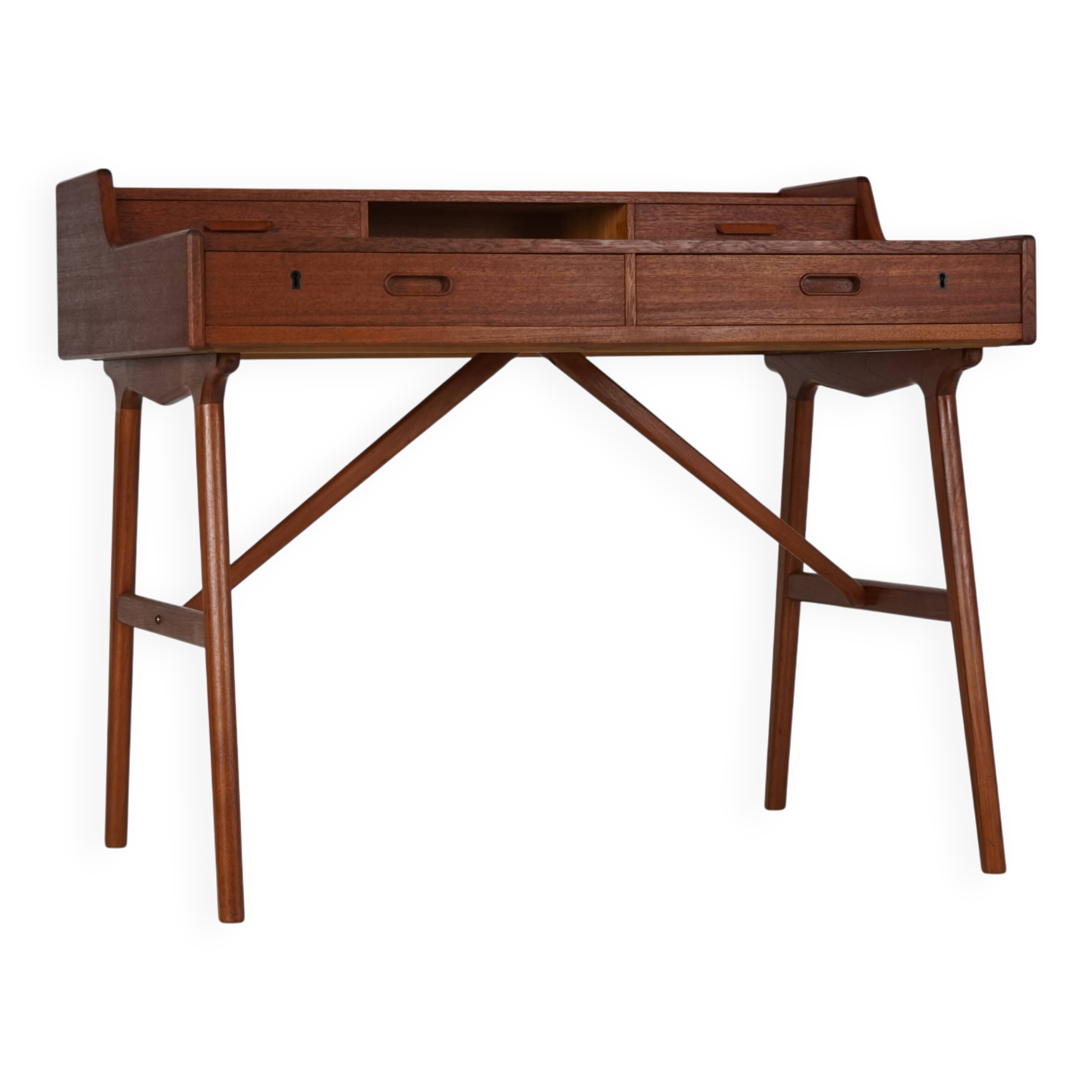 Danish teak desk, Model 64, by Arne Wahl Iversen for Vinde Møbelfabrik, 196