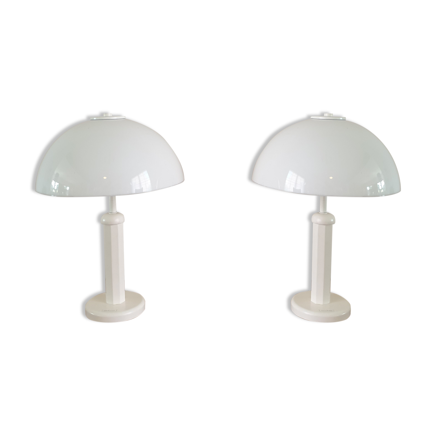 Pair of table lamps