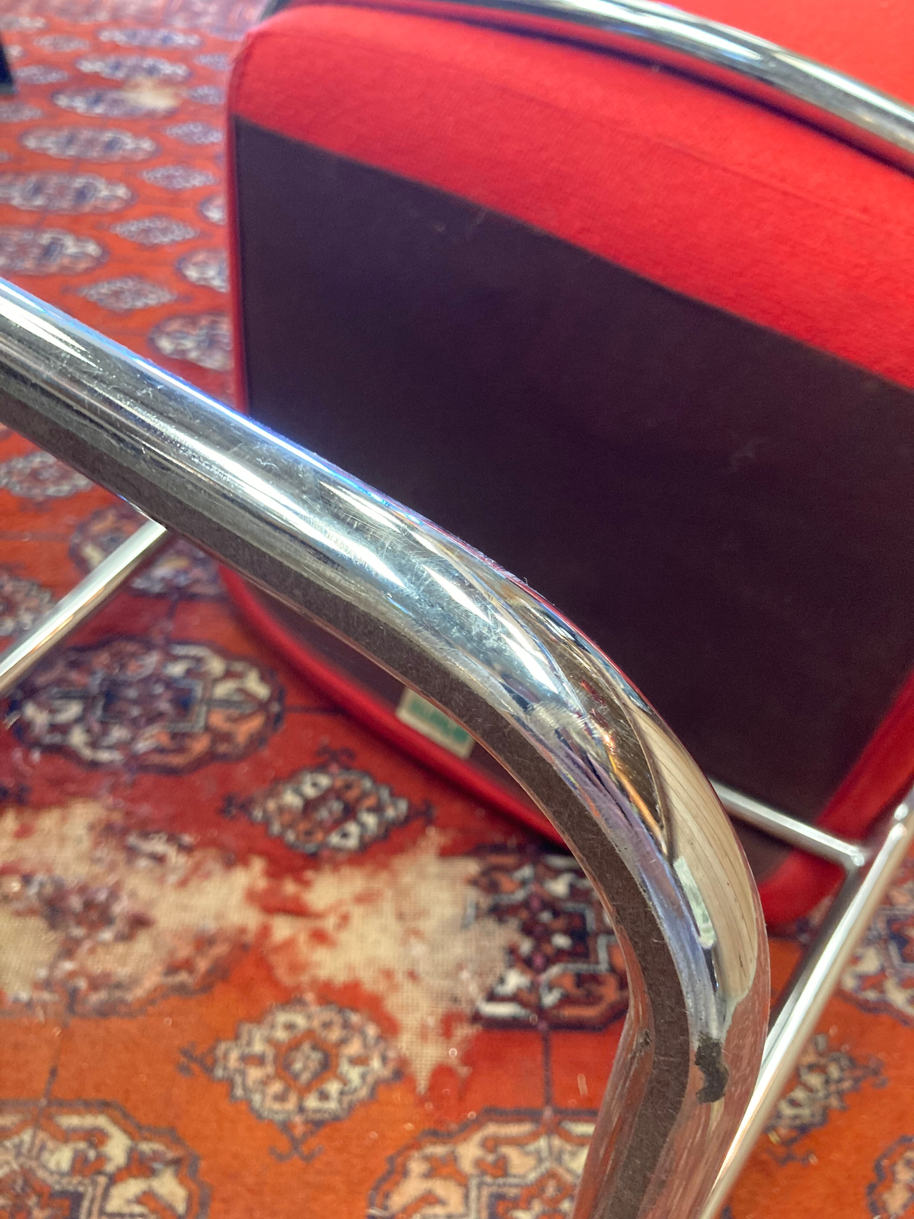 Airborne armchair by Yves Christin