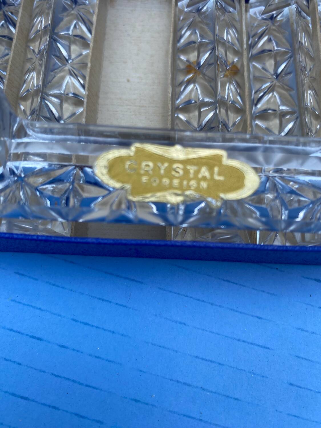 12 diamond cut crystal knife holder