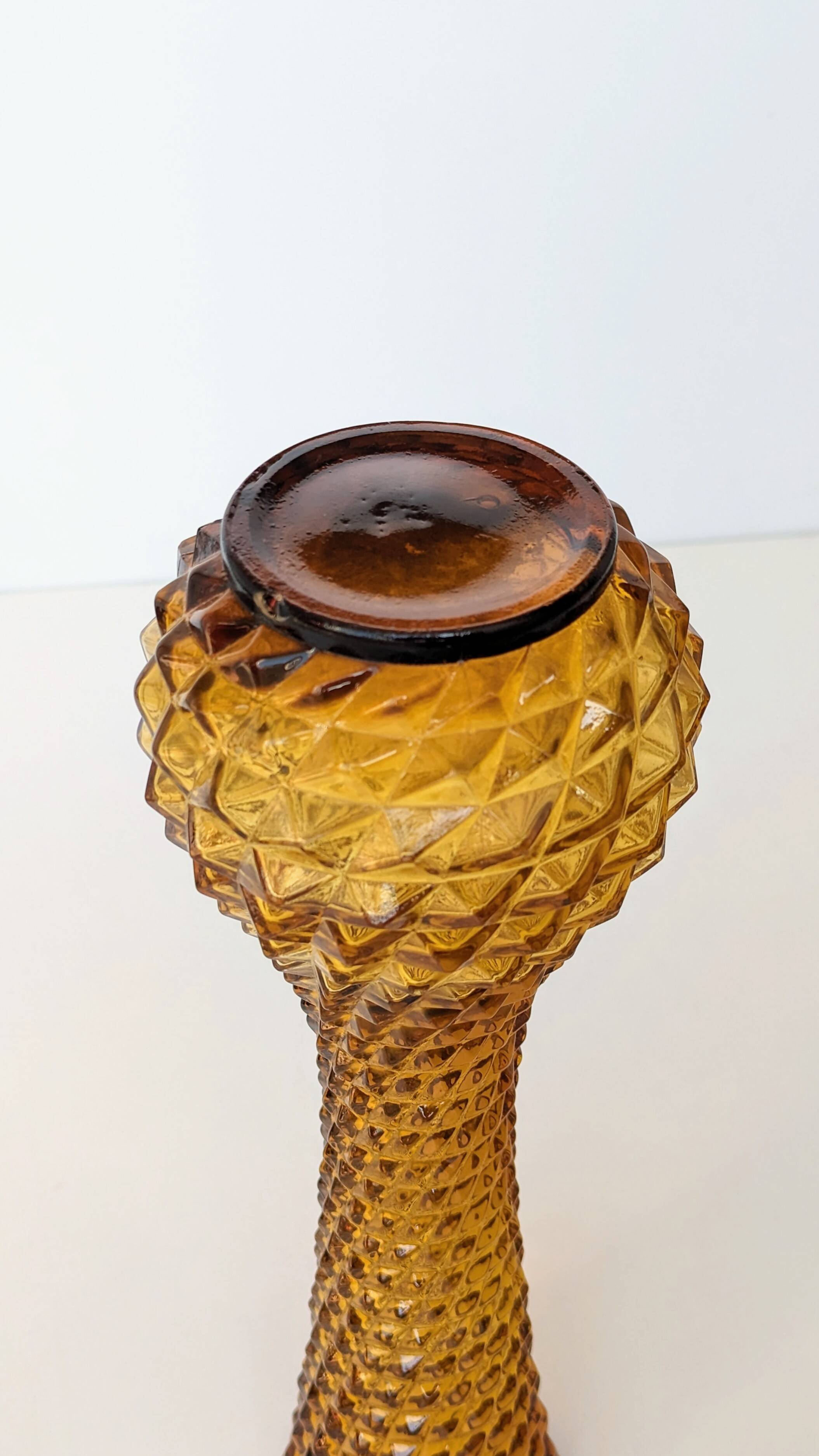 Amber yellow glass vase. d'Empoli diamond points - Year 1950 - Italy