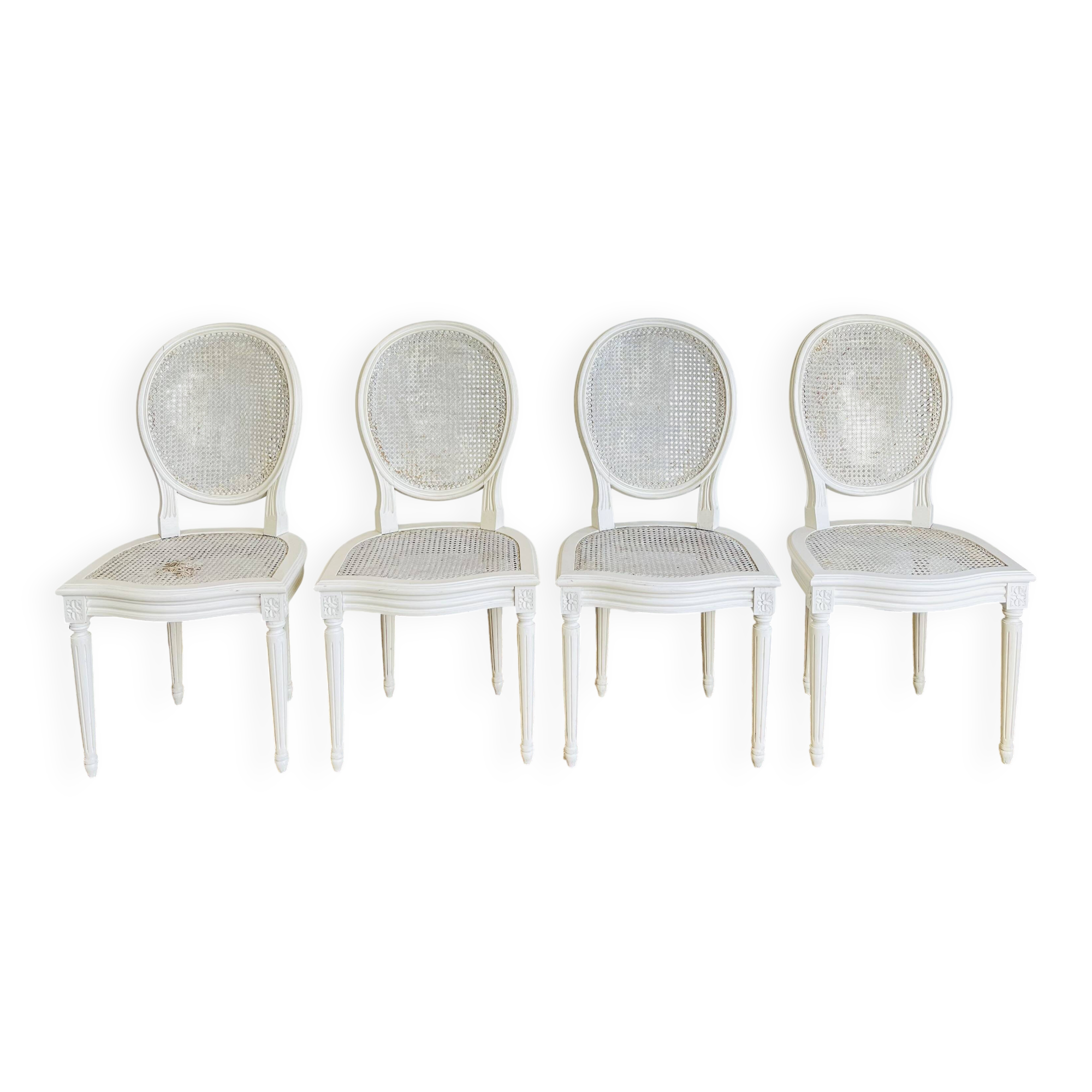 4 fluted chairs in Louis XVI style