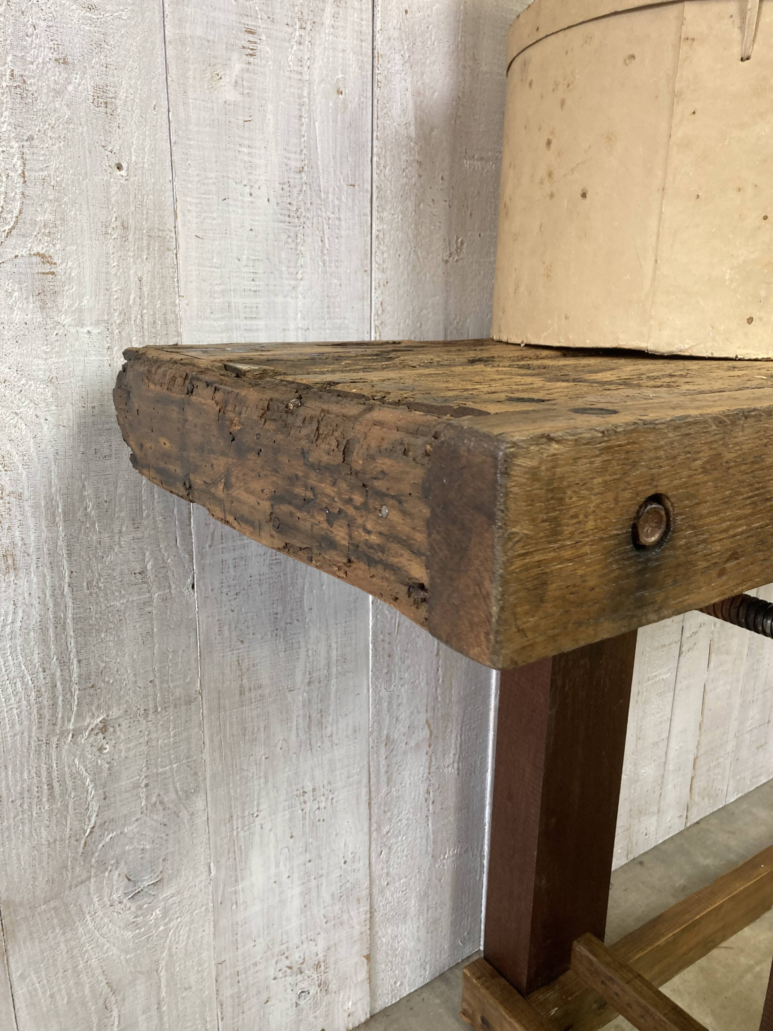 Carpenter's workbench