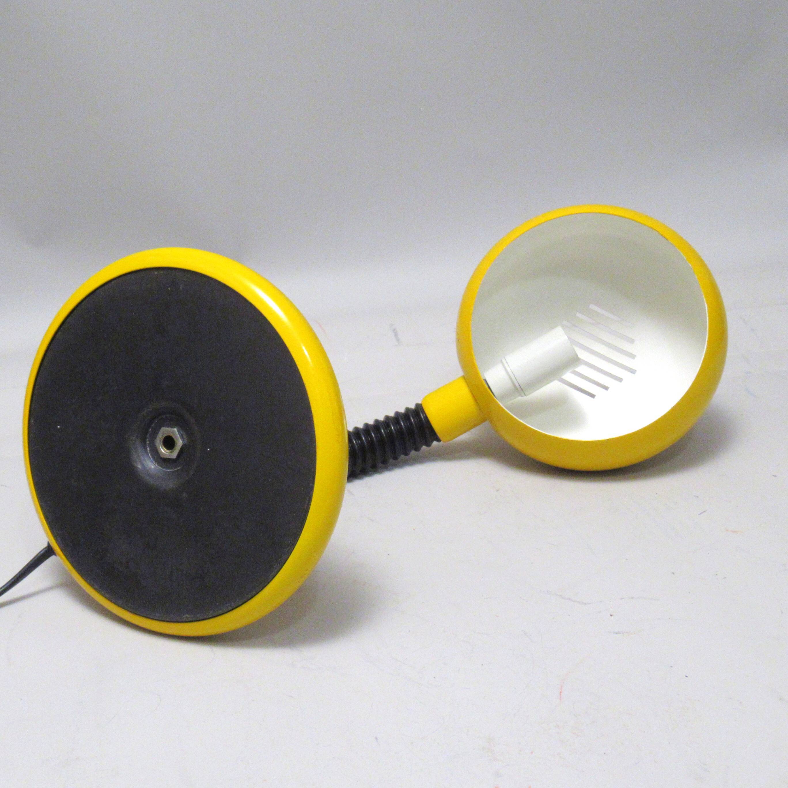 Yellow lamp Targetti Sankey from the 1980s.