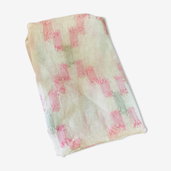 Nappe en lin banc et surpicage rose