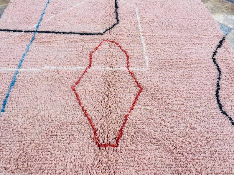 Handmade traditional natural wool rug size 200x300cm