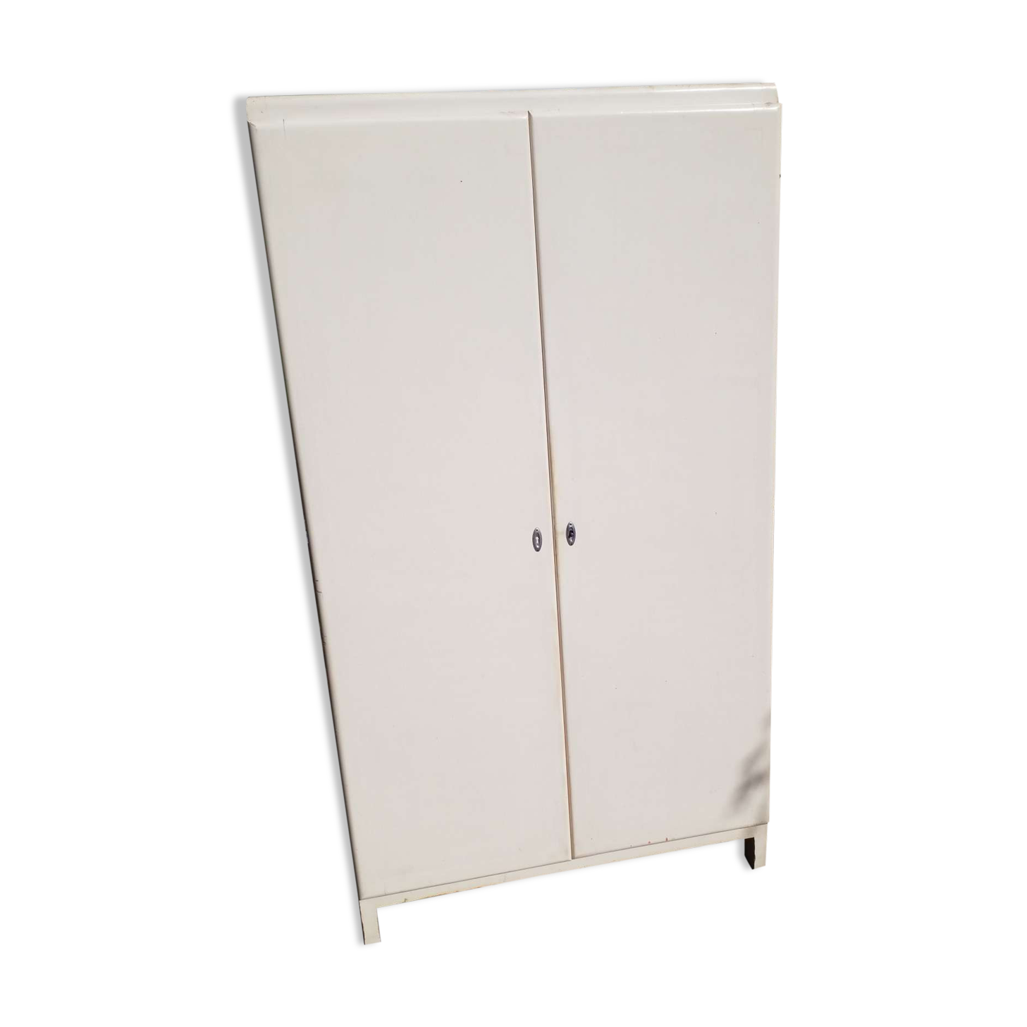 Mado cabinet