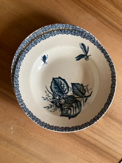 Pair of Choisy le Roi soup plates