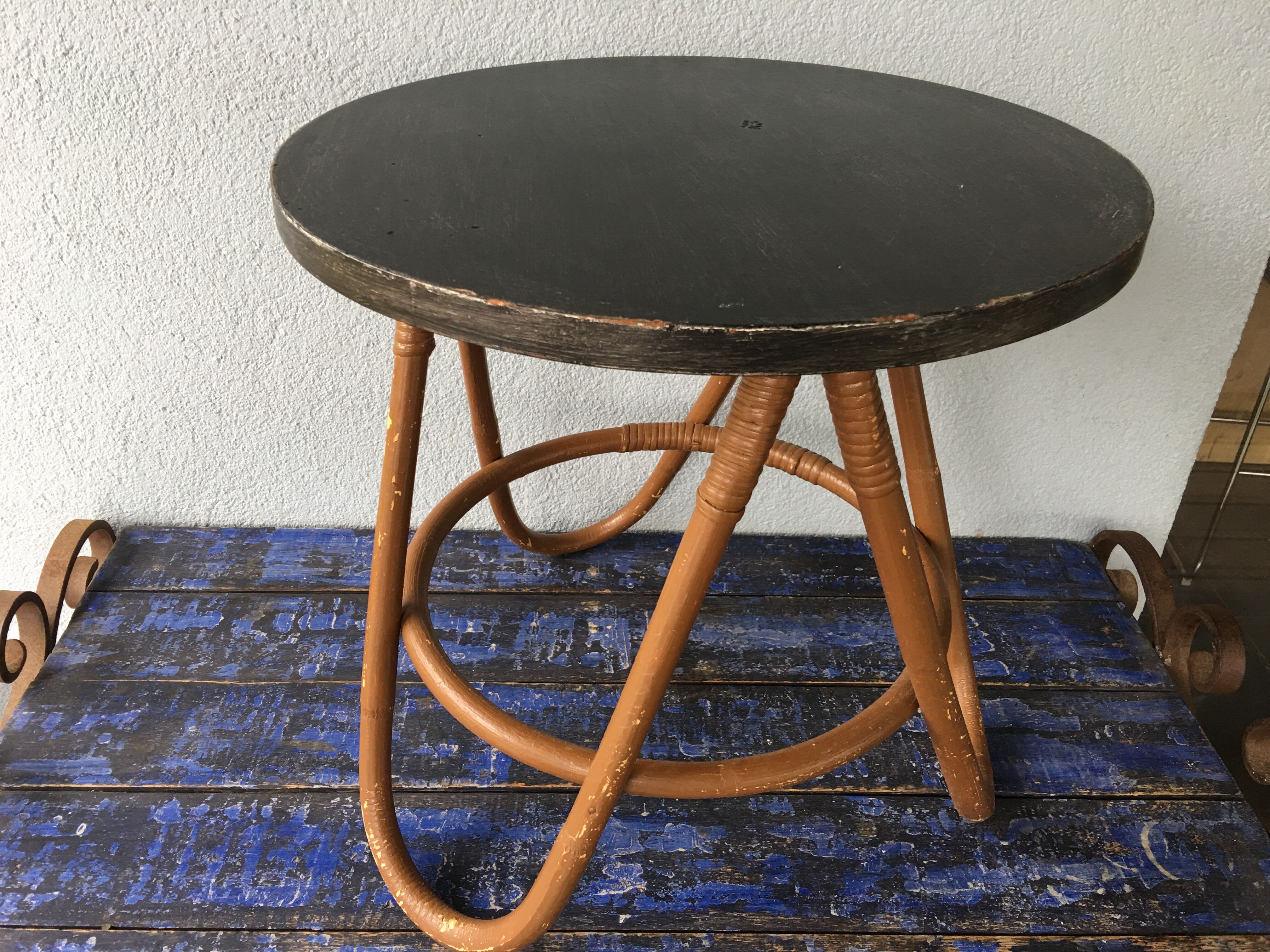Gueridon, vintage two-coloured rattan coffee table