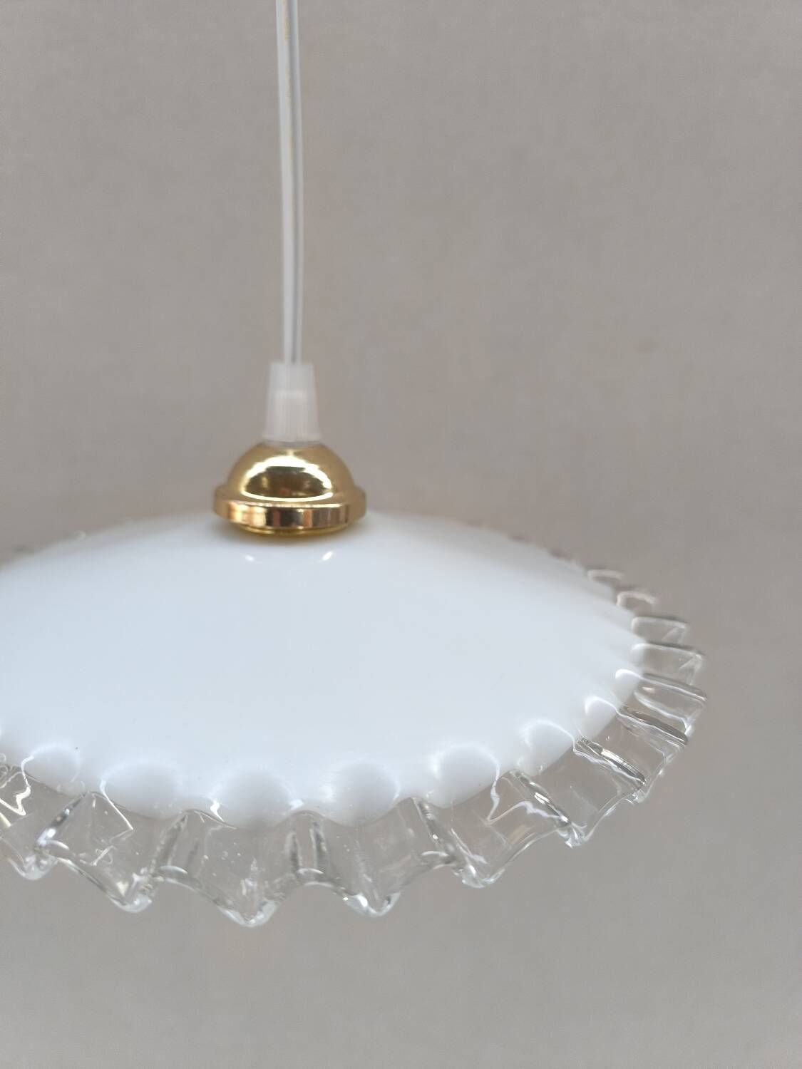 Suspension mini opaline ondulé