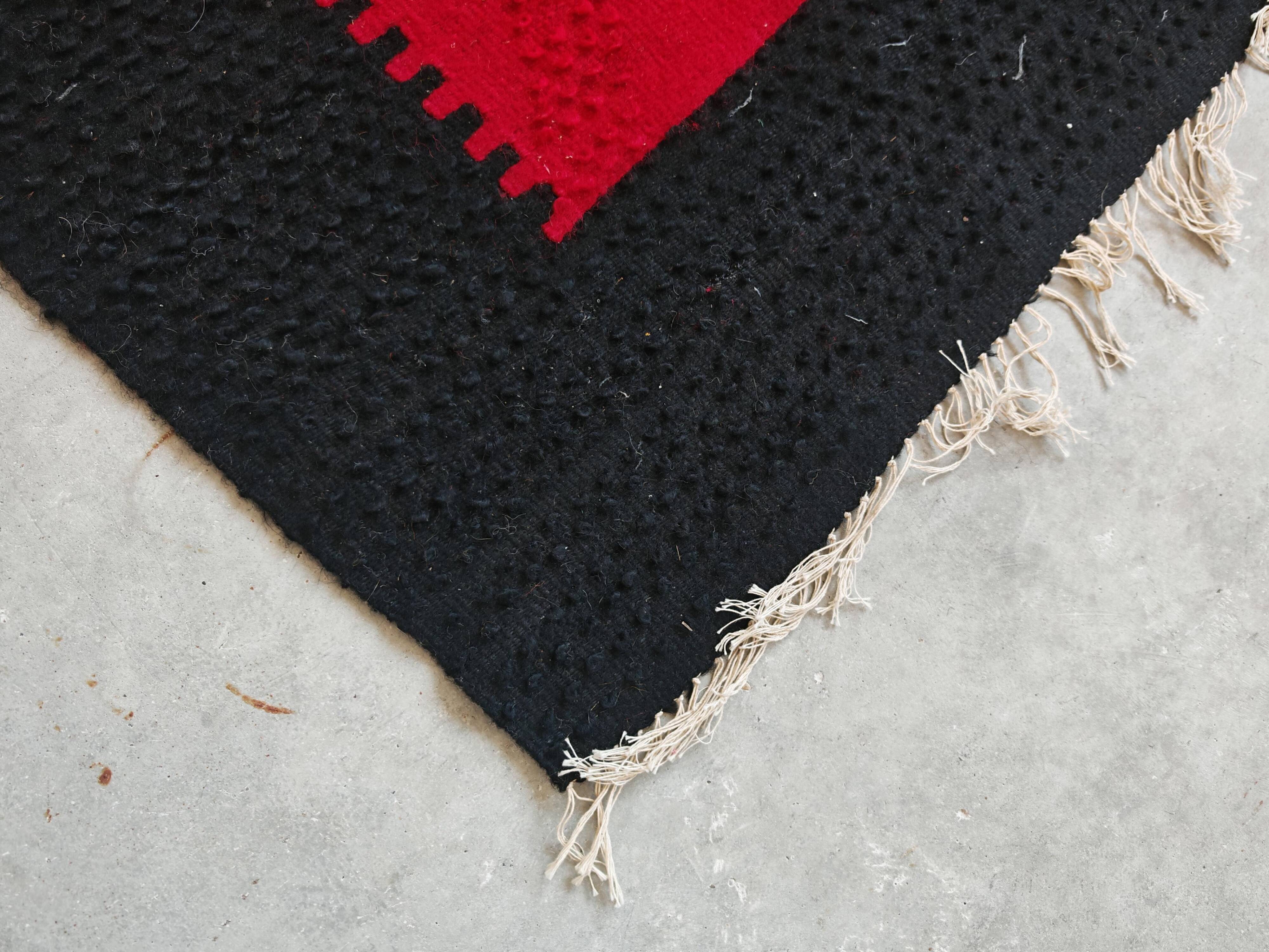 Modern Mid-Century Kilim Rug Handwoven Yugoslavia 1960s