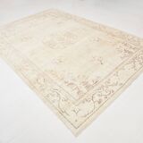 7x10 Cream Beige Oversize Vintage Rug, 209x311Cm