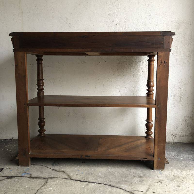 Cloth table