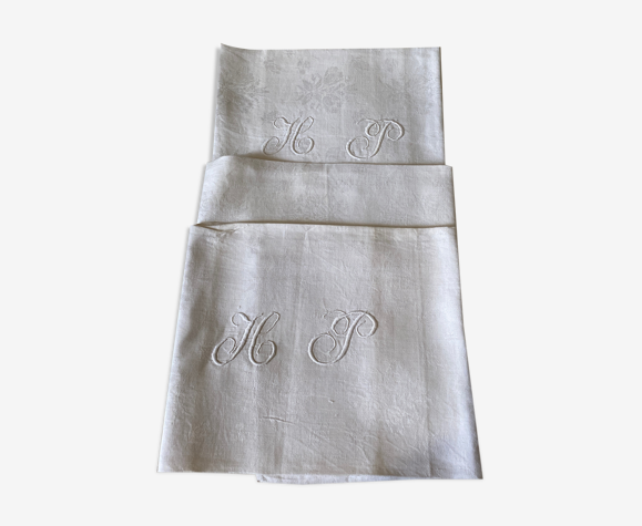 Lot de 3 serviettes monograme HP