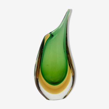 Vase asymétrique en verre de Murano vert et orange sommerso