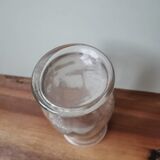 Vase à bulbe en verre moulé vintage