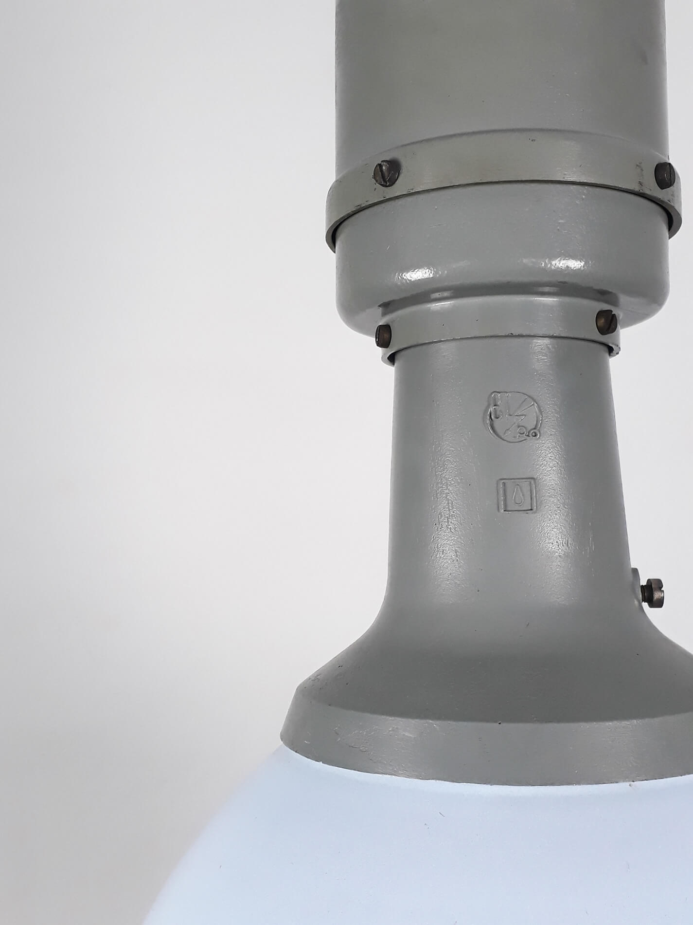 Suspension vintage en émail bleu clair de l'usine ElKo, années 1960