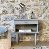 Bedside table with spindle legs
