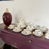 Service à thé « fleurs » en porcelaine de Limoges