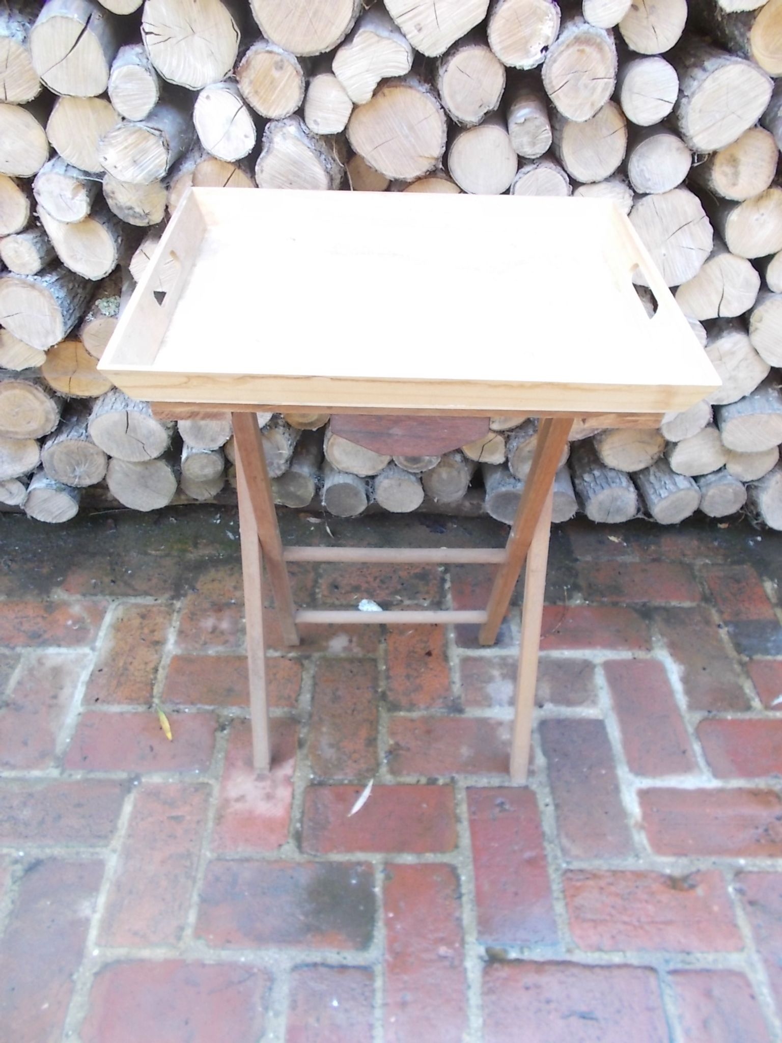 Folding side table