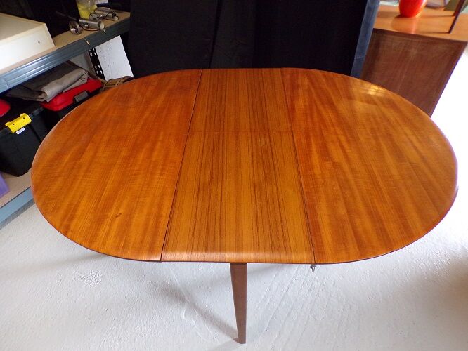 Table scandinave vintage