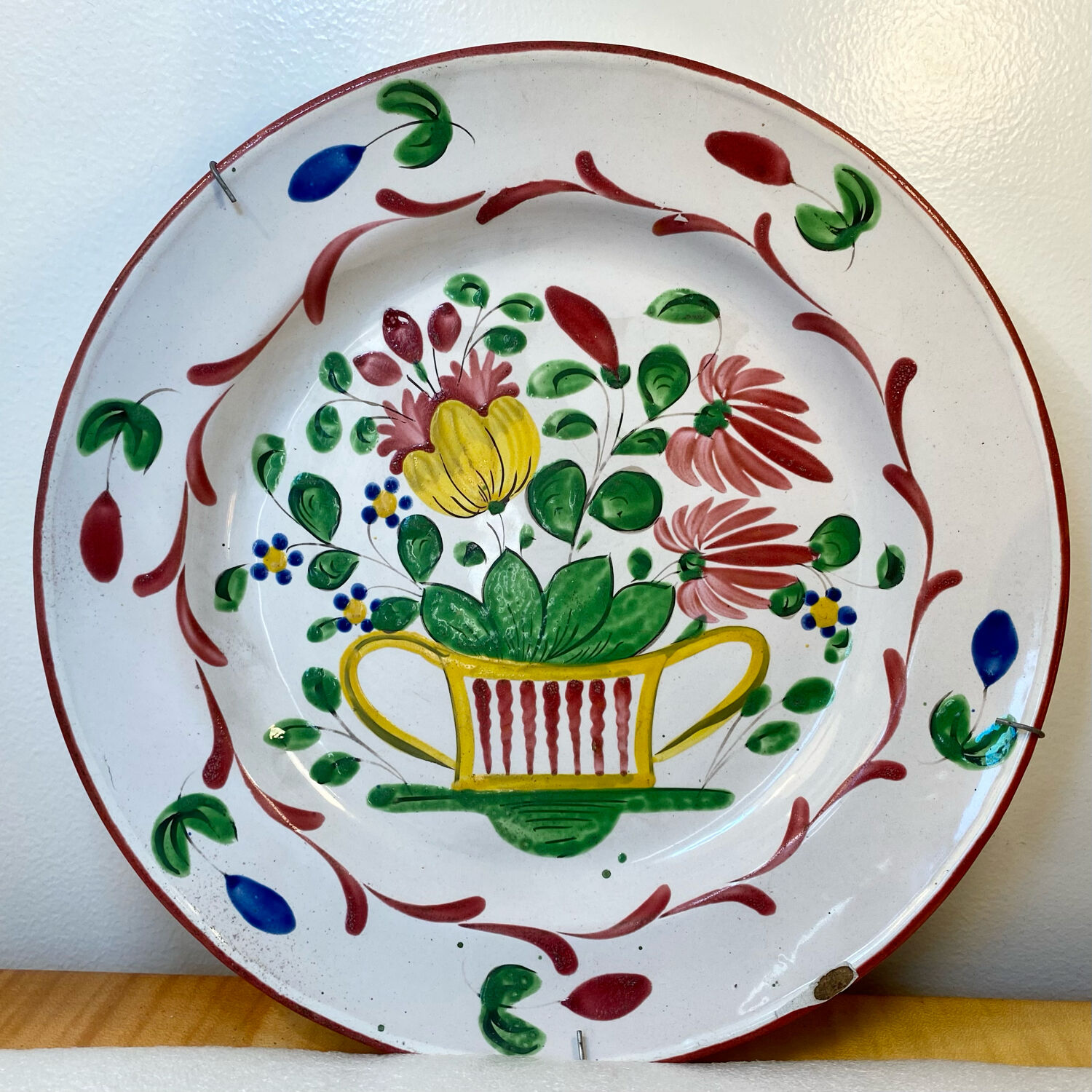 Earthenware plate Les Islettes Basket Flowers 19th