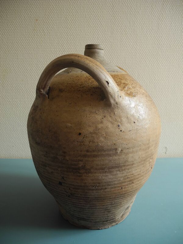 Ancienne jarre, bonbonne rustique