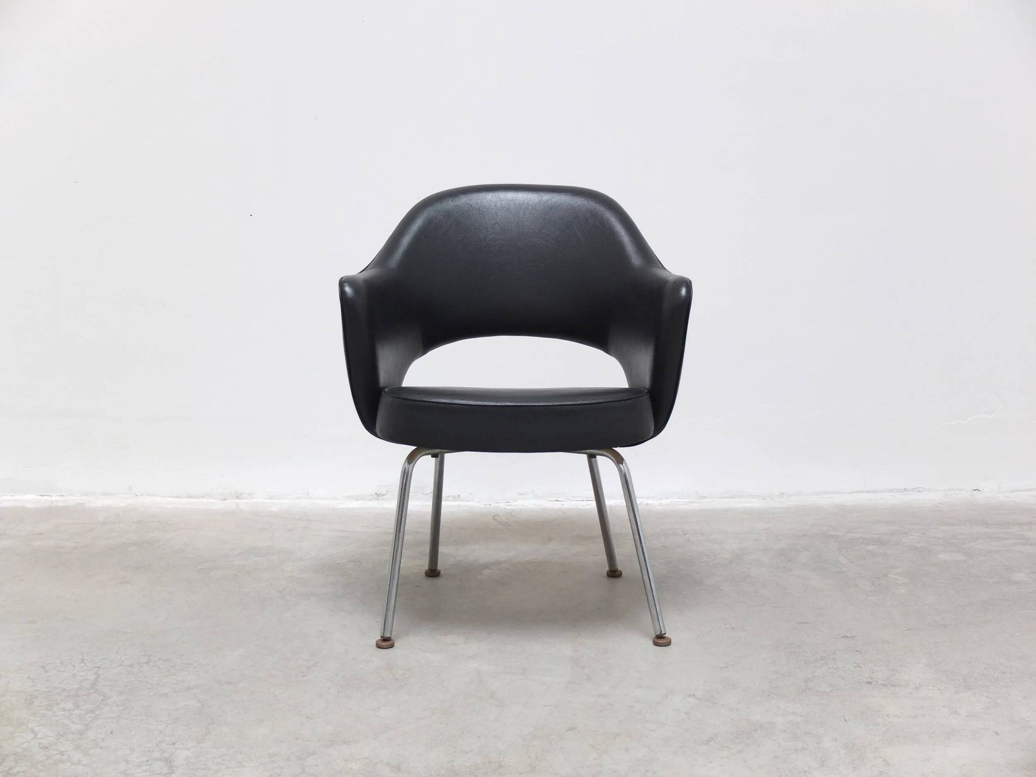 Ensemble original de 4 fauteuils 'Executive' par Eero Saarinen pour Knoll, années 1960.