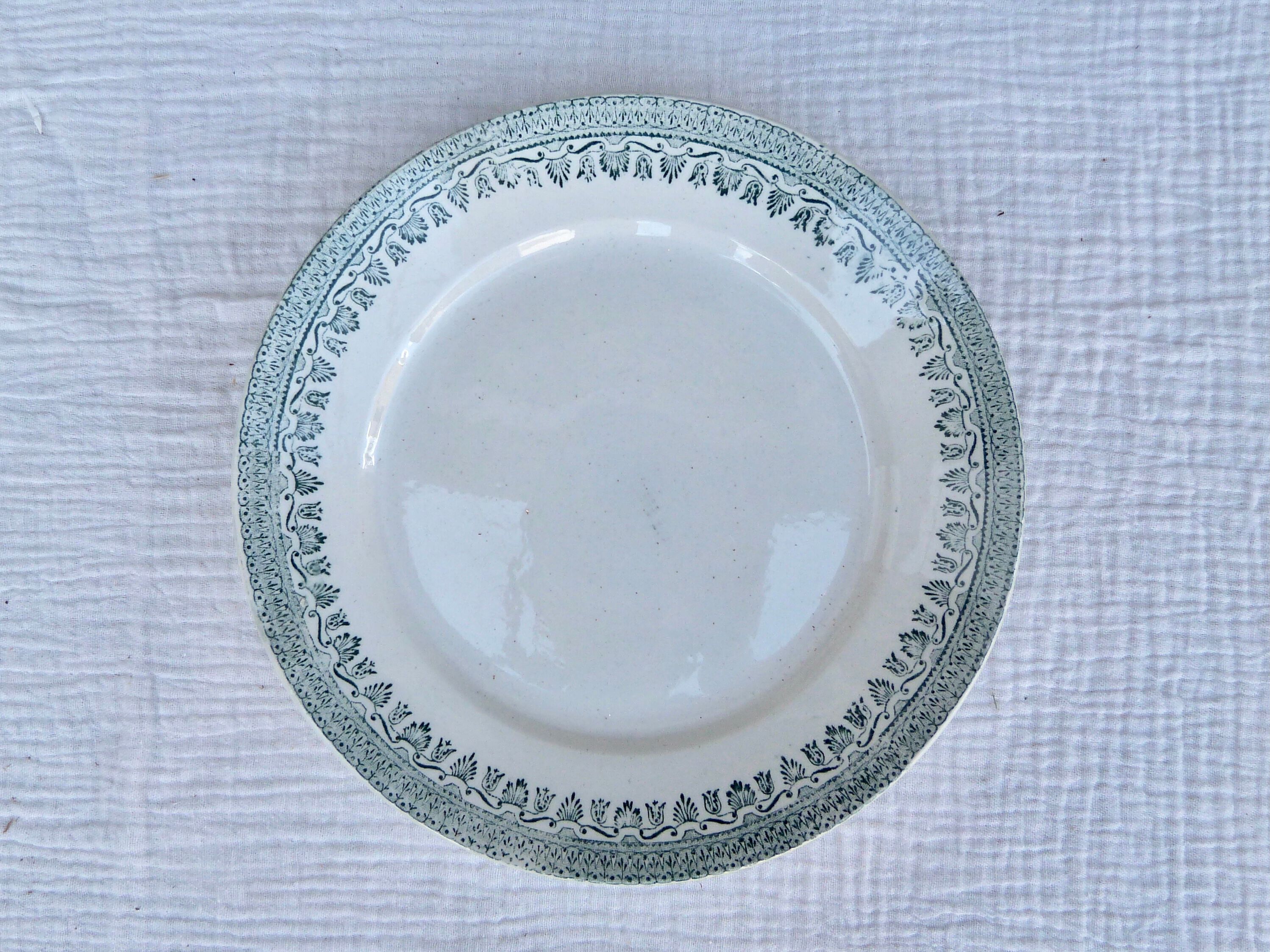 Set de 6 assiettes à dessert Terre de fer modèle Service Congo