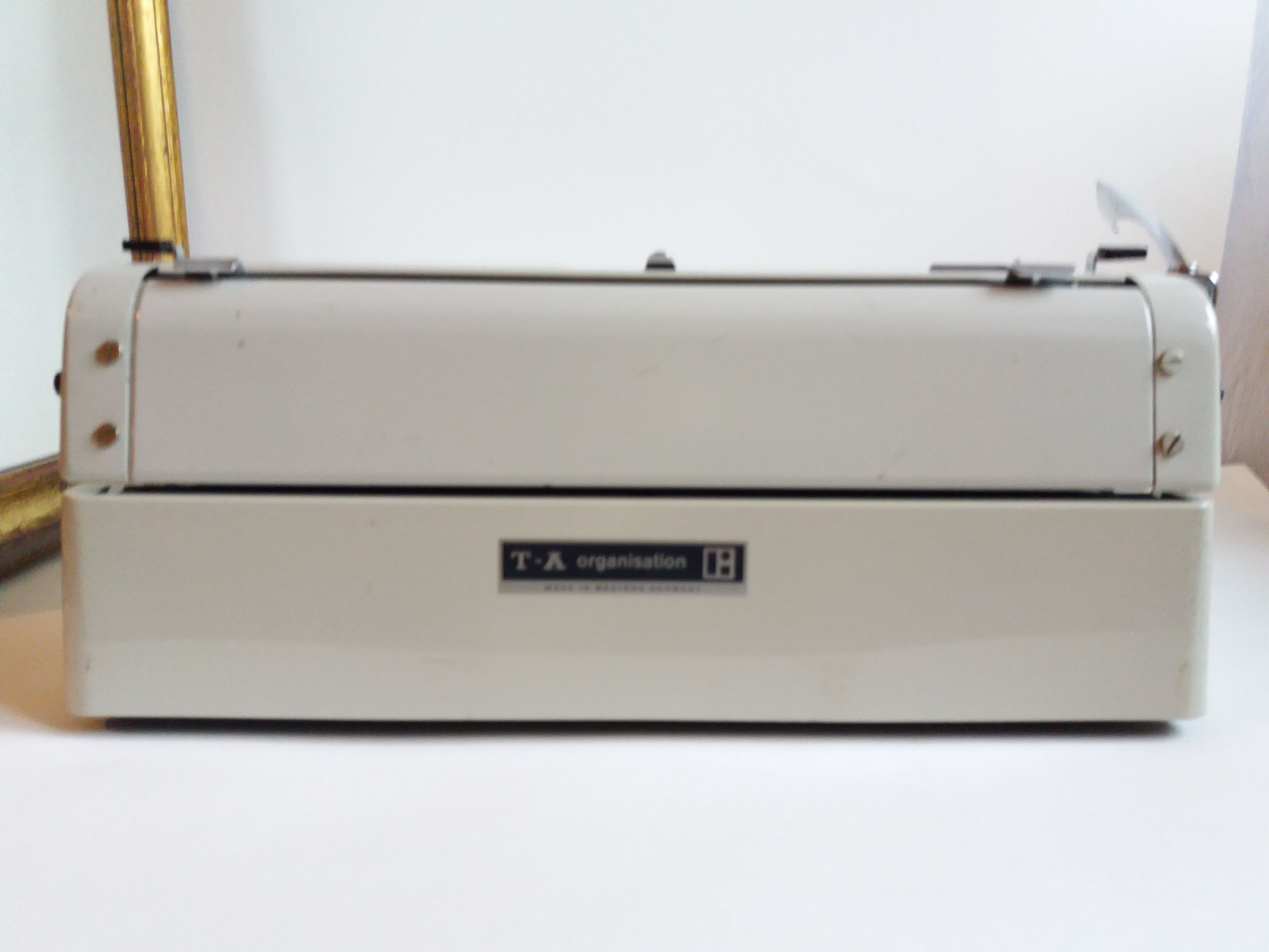 Triumph gabriele typewriter