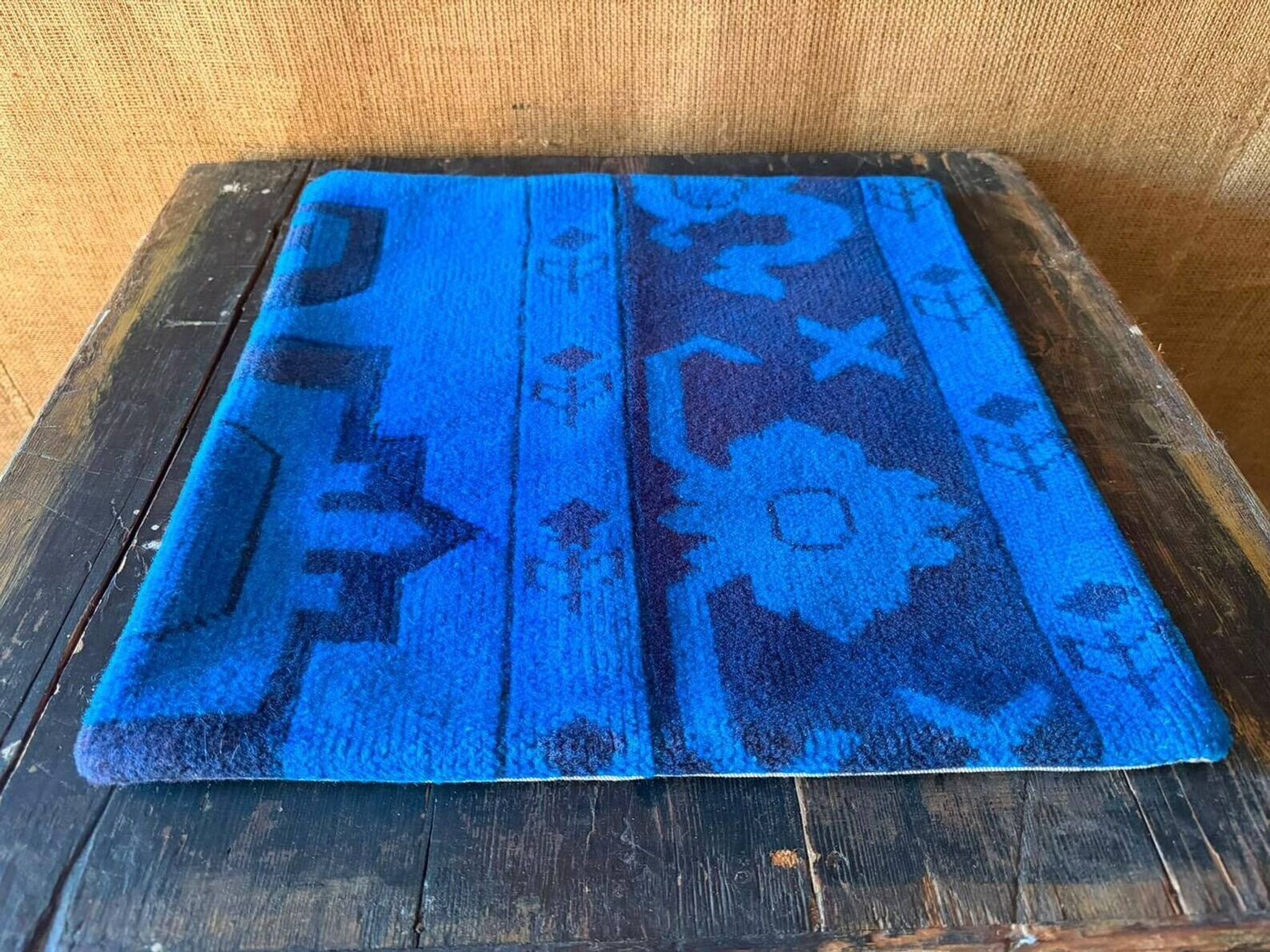 Coussin en laine turque vintage à médaillon, coussin de tapis noué à la main
