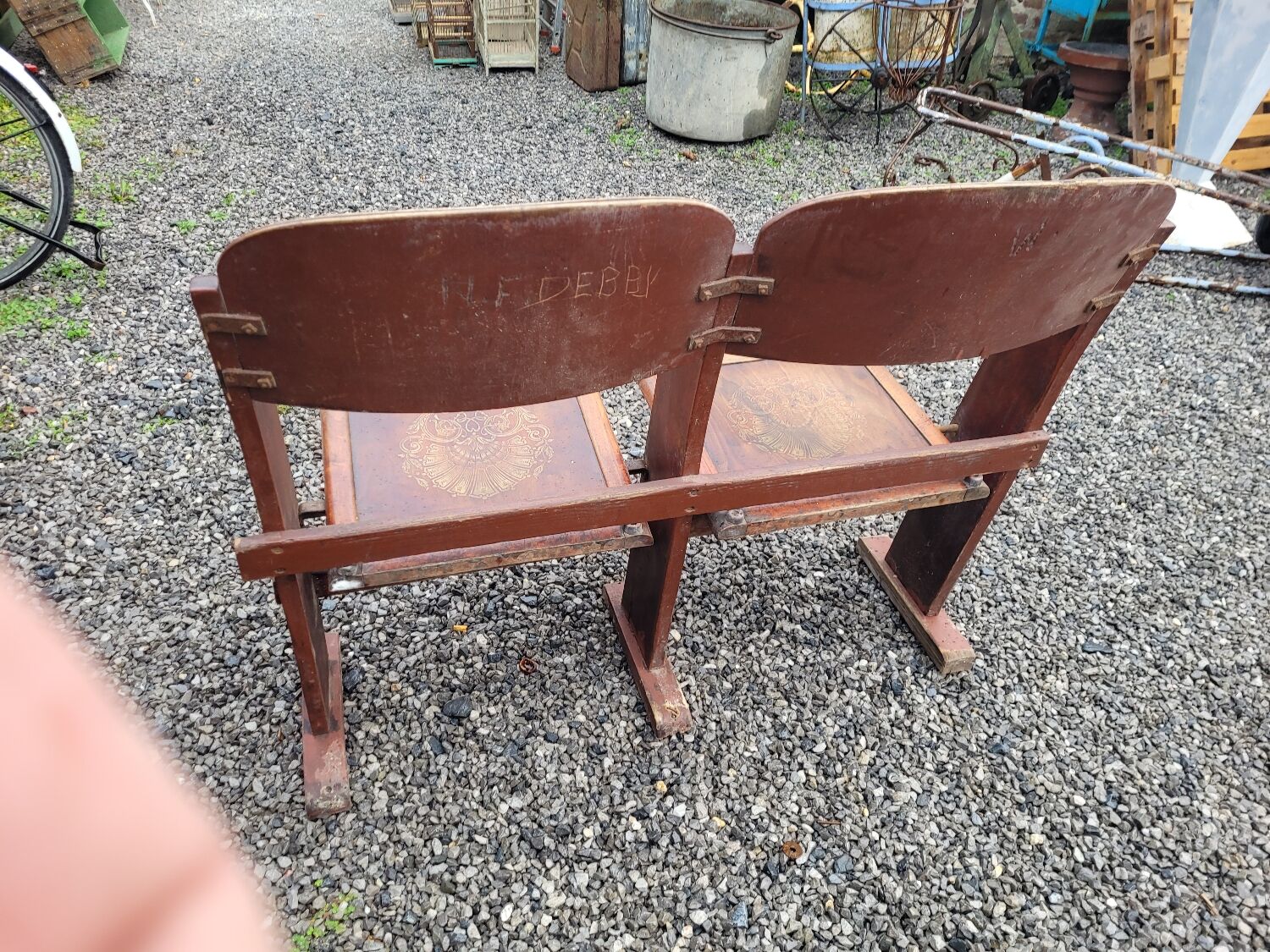 2-seater cinema bench
