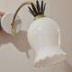 Applique en opaline blanche laiton finition noire