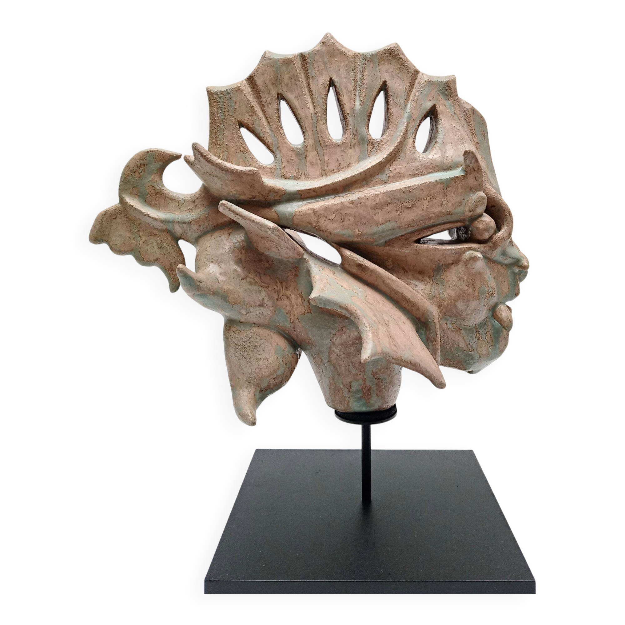 Sculpture Ademak by Murielle Bonin