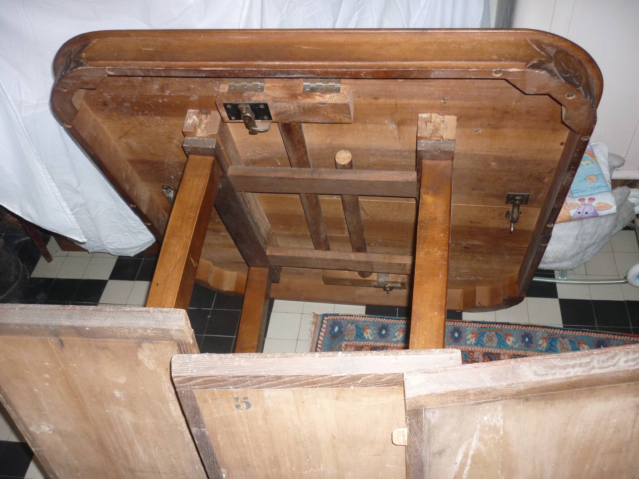 Art Deco Dining Table