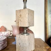 Pied de lampe en travertin par Philippe Barbier, 1970