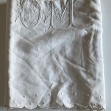 Drap de trousseau 19e de fil de lin brodé
