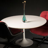 Tulip dining table