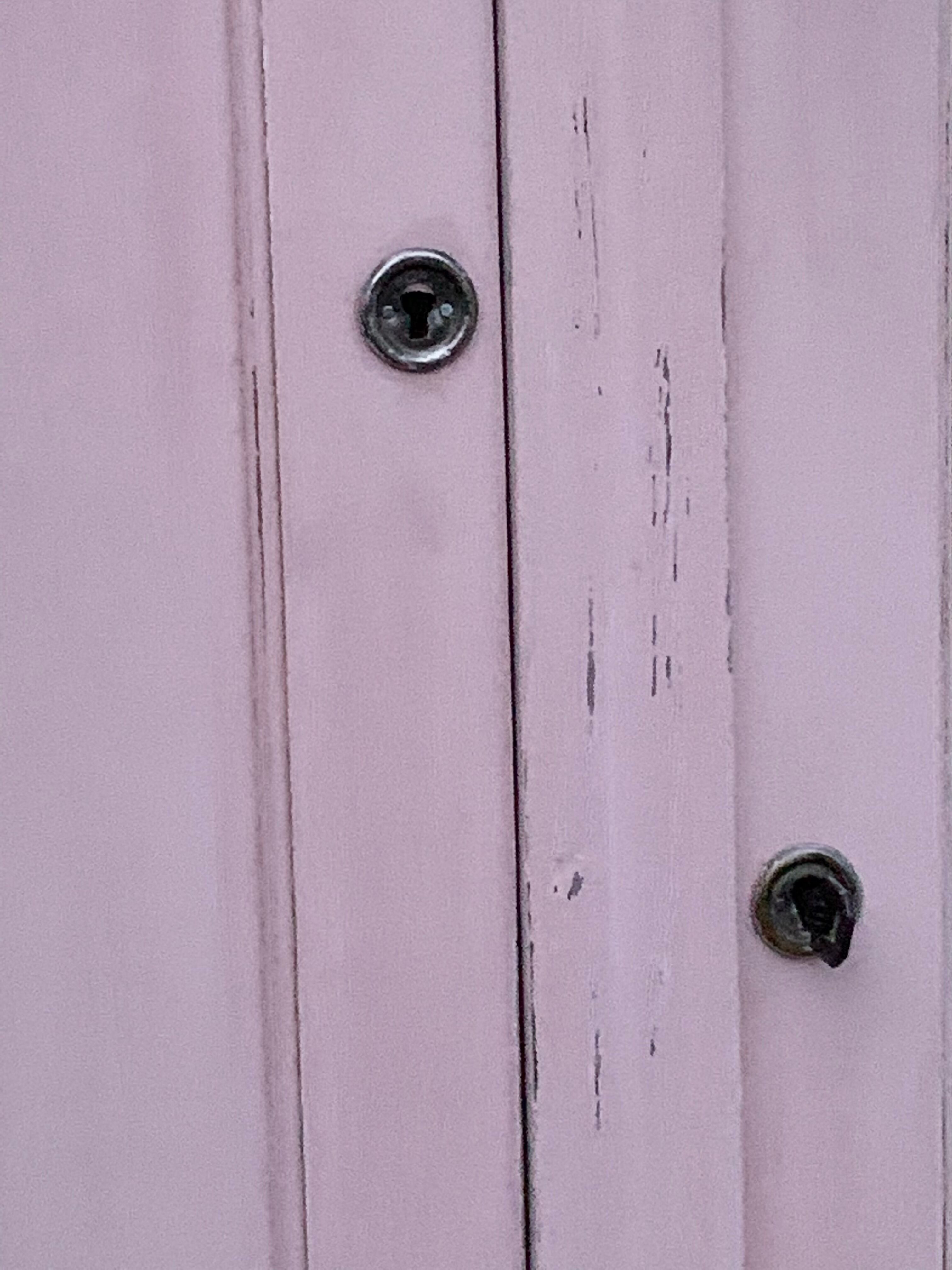 Parisian hotel wardrobe 1930