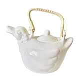 Duck teapot with rattan handle and scoubidou