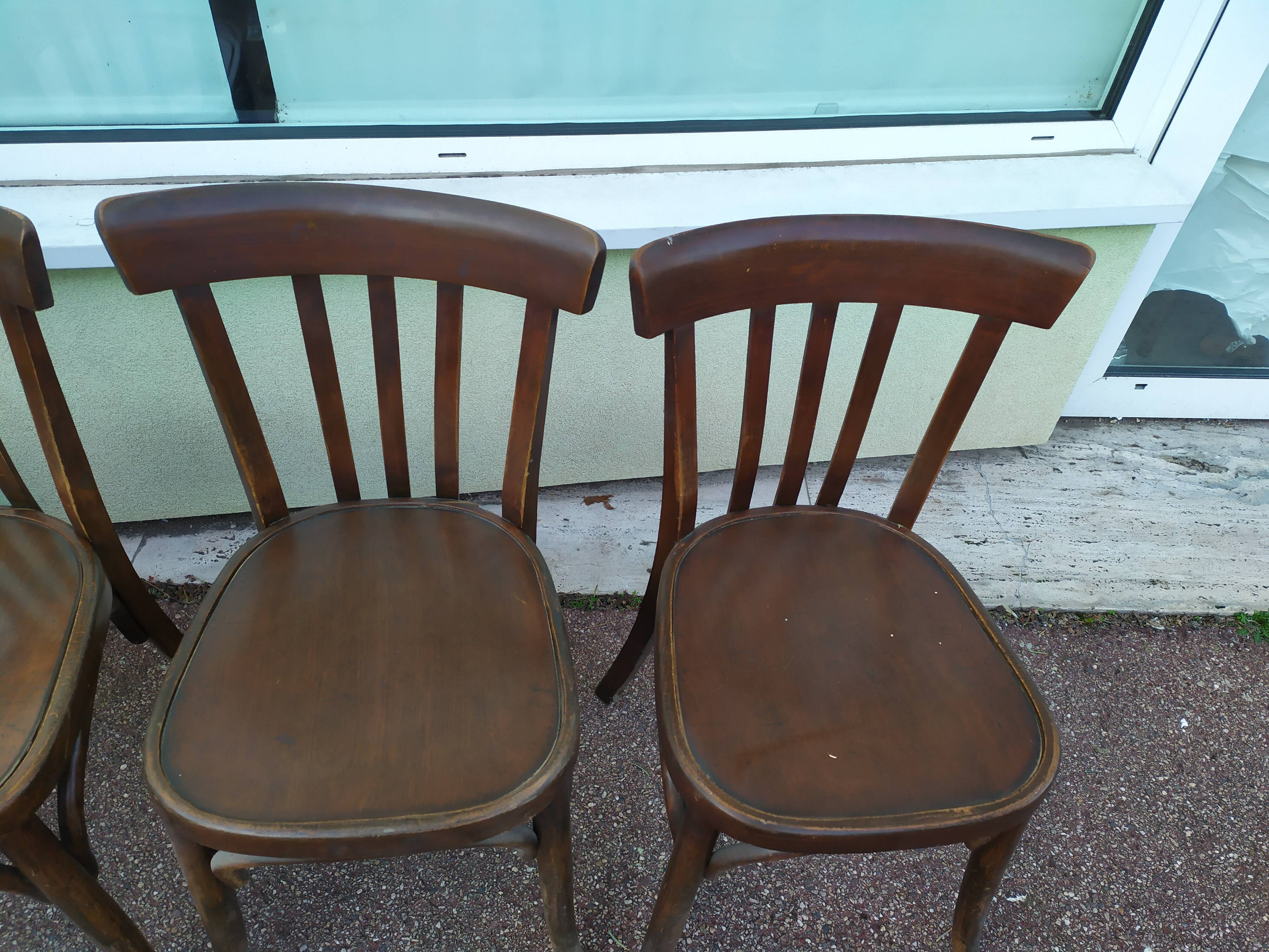 Set of 4 wooden bistro chairs - vintage - old
