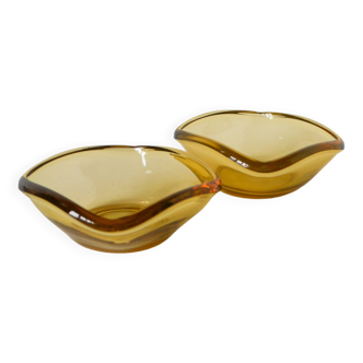 Pair of storage compartments in yellow colored glass, in the style of Murano, 1970