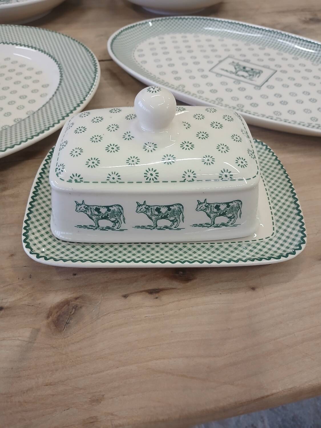 Set of dishes, salad bowl, butter dish Geneviève Lethu