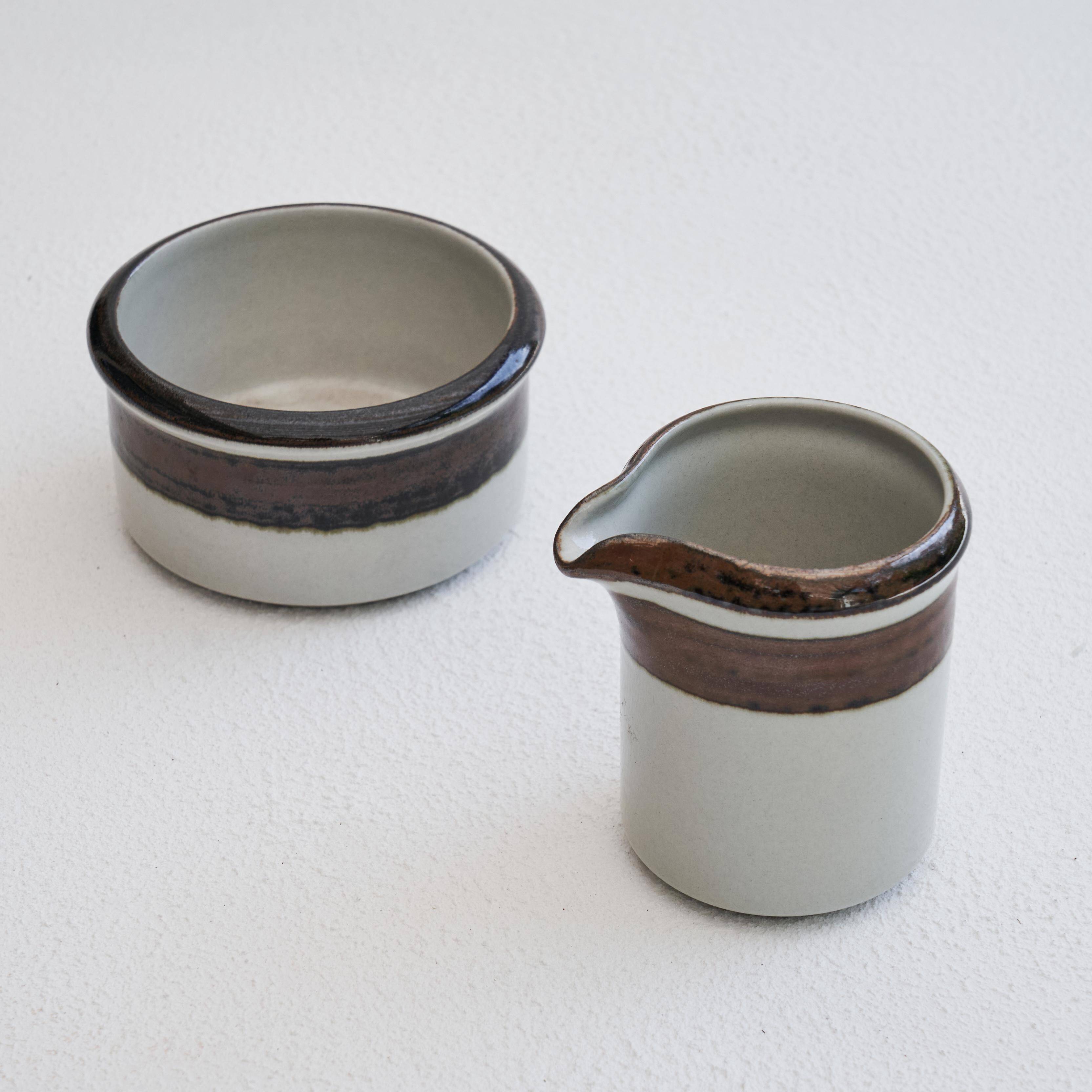 Anja Jaatinen-Winqvist 'Karelia' Milch- und Zuckerset pour Arabia Finland, années 1970