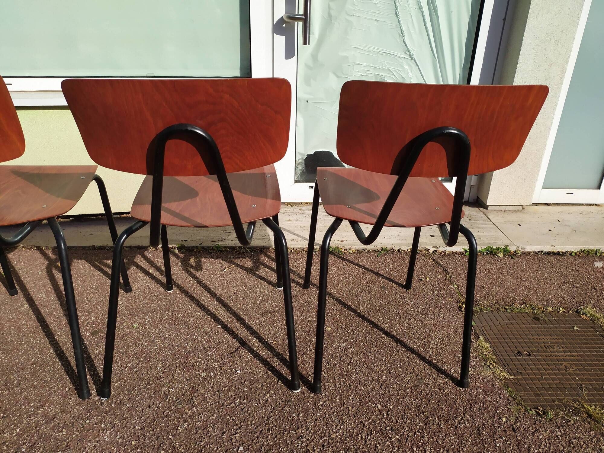 Set of 6 Dutch and metal school chairs - adult
