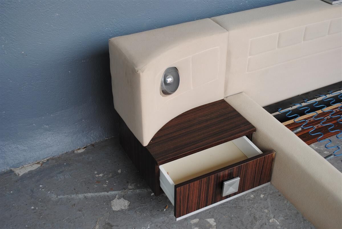 Reads 1970 vintage radio and integrated fabric appliques