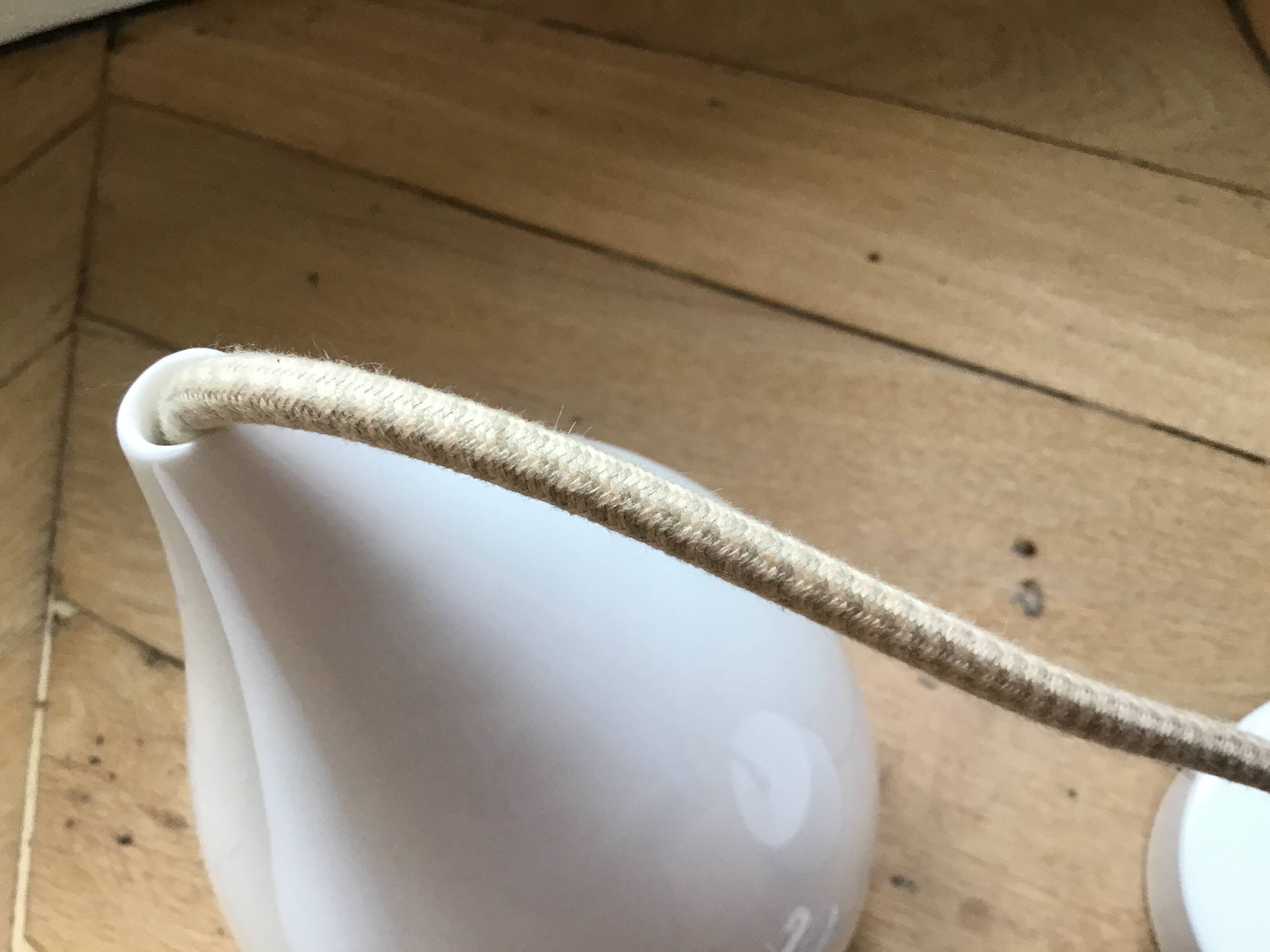 Suspension drop one de original btc en porcelaine blanche vernie