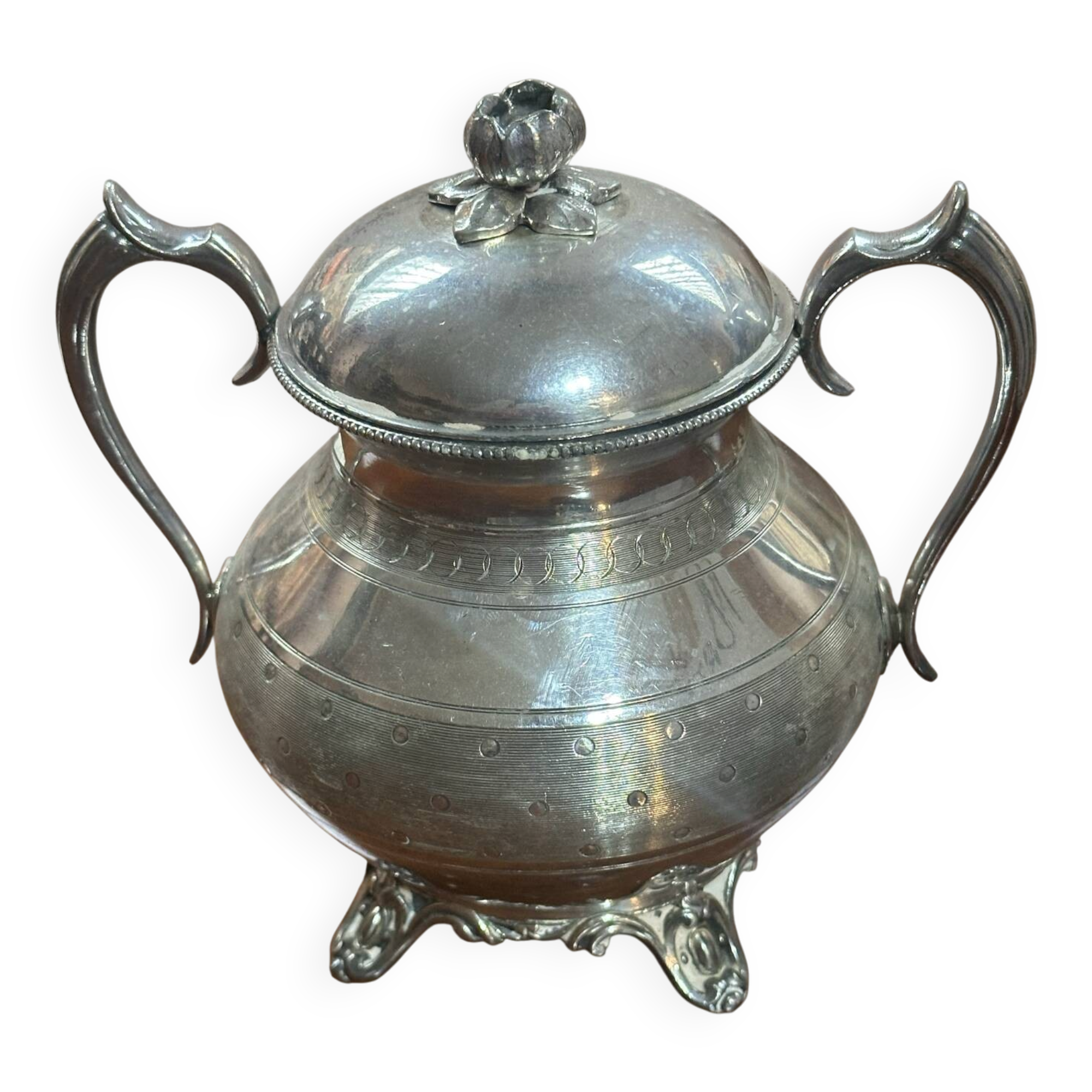 Silver-plated metal sugar bowl from the Art Nouveau period.